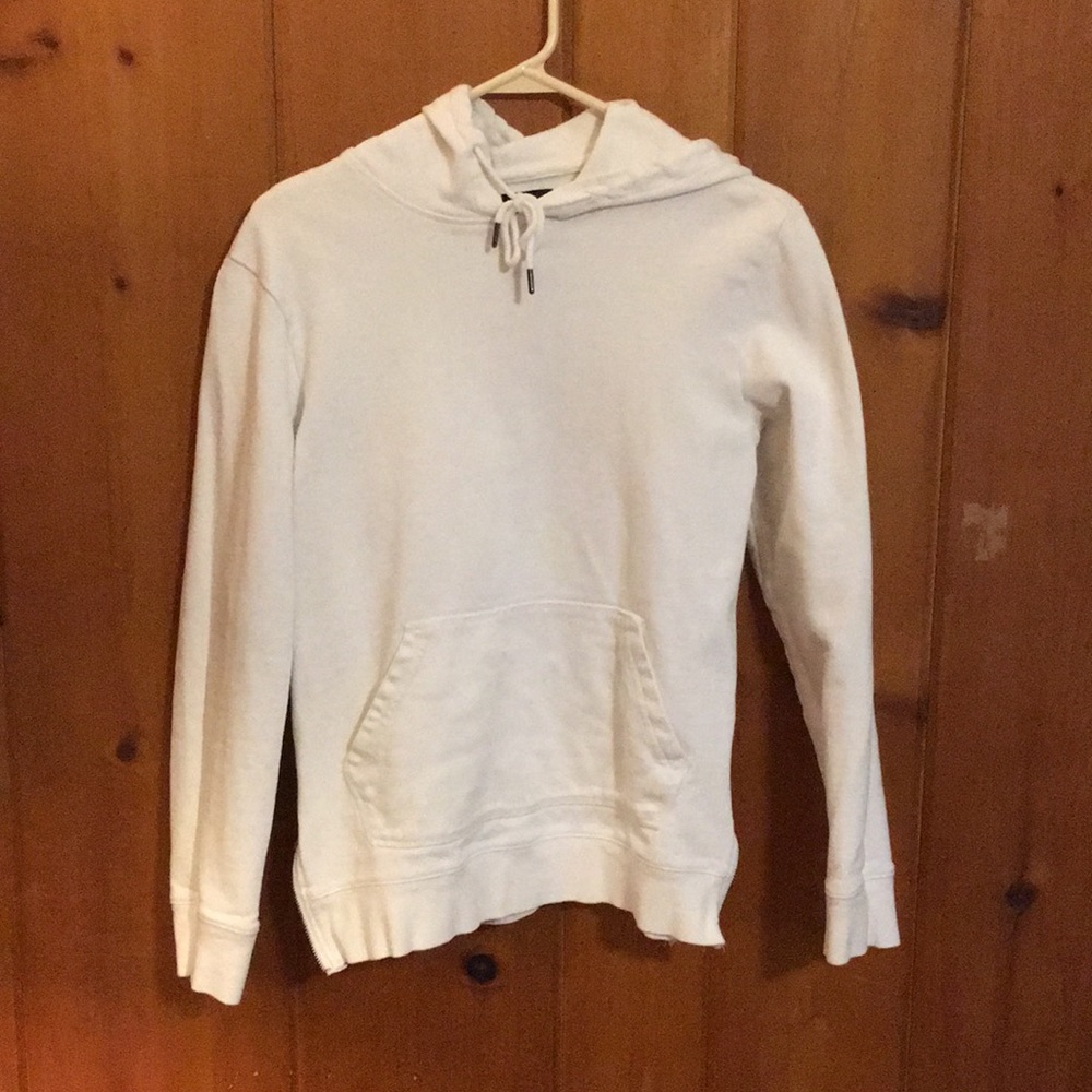Pacsun white sweatshirt.